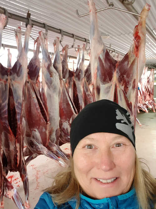 Laila Inga inne i slakteri.